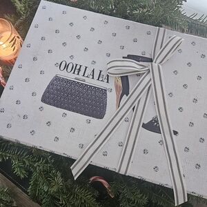 🎁 Holiday “OOH LA LA” Mystery Gift Box — Treat Yourself! 🎄✨